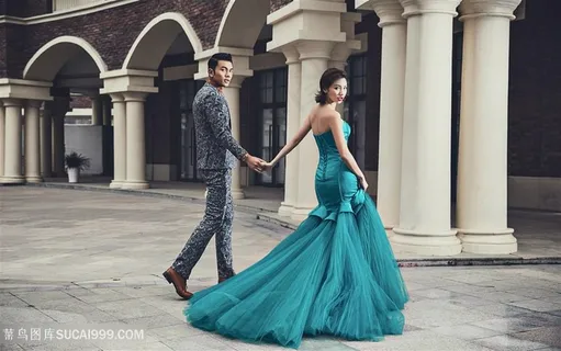 手牵手的浪漫情侣 手牵手的浪漫情侣