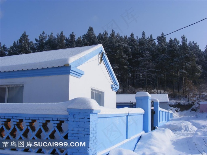 高清蓝房子雪景摄影图片