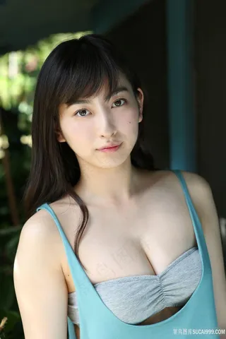 日本时尚美少女图片高清