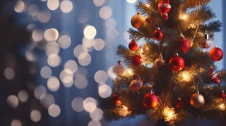 圣诞树装饰节日喜庆摄影图