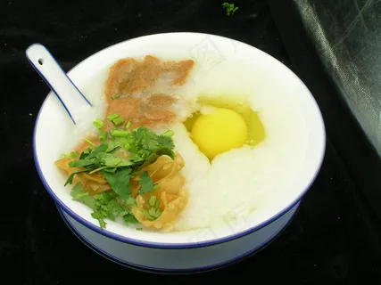 窝蛋牛肉粥 窝蛋牛肉粥