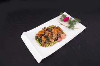 麻辣香锅(2)餐饮快餐盖浇饭产品成品高清大图黑底长盘