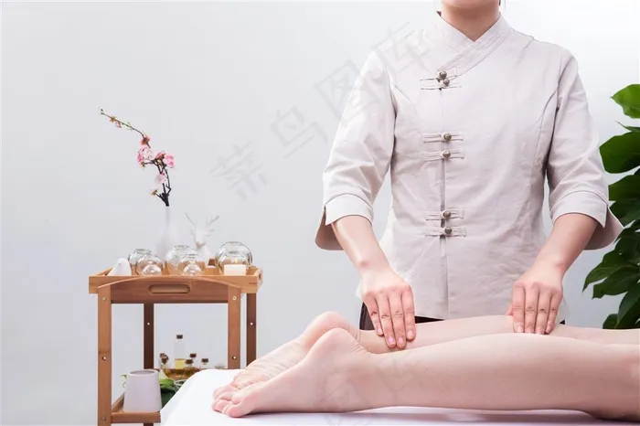 腿部按摩SPA高清图