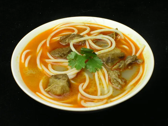 0562红焖牛肉米粉