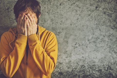 捂脸沮丧的人物男人