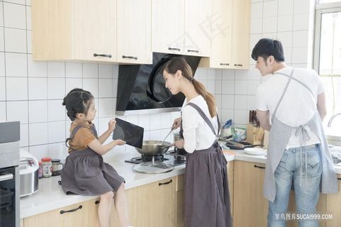 商务男士 小女孩 幸福家庭 温馨家庭 全家福 一家三口 温馨 职业女性