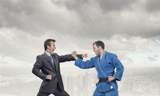 外国商务男人斗殴图片