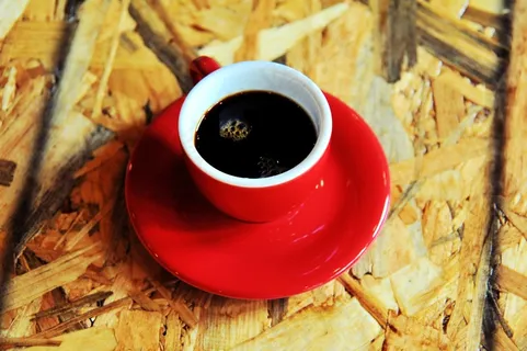 黑色浓香咖啡图片