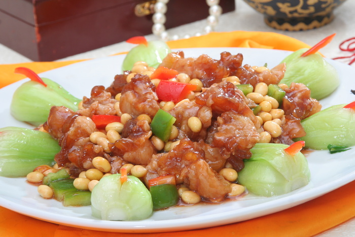 黄豆焖虎掌 