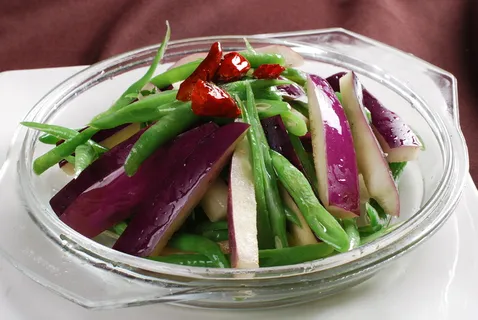 CXC03702茄子炒豆角 CXC03702茄子炒豆角