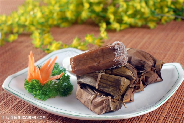 吃云南竹叶粑
