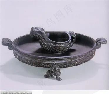 中华传统-青铜酒杯和青铜盘