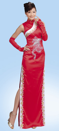红色长款礼服