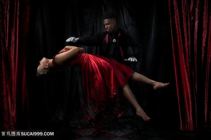 使人漂浮的神奇魔术表演高清图