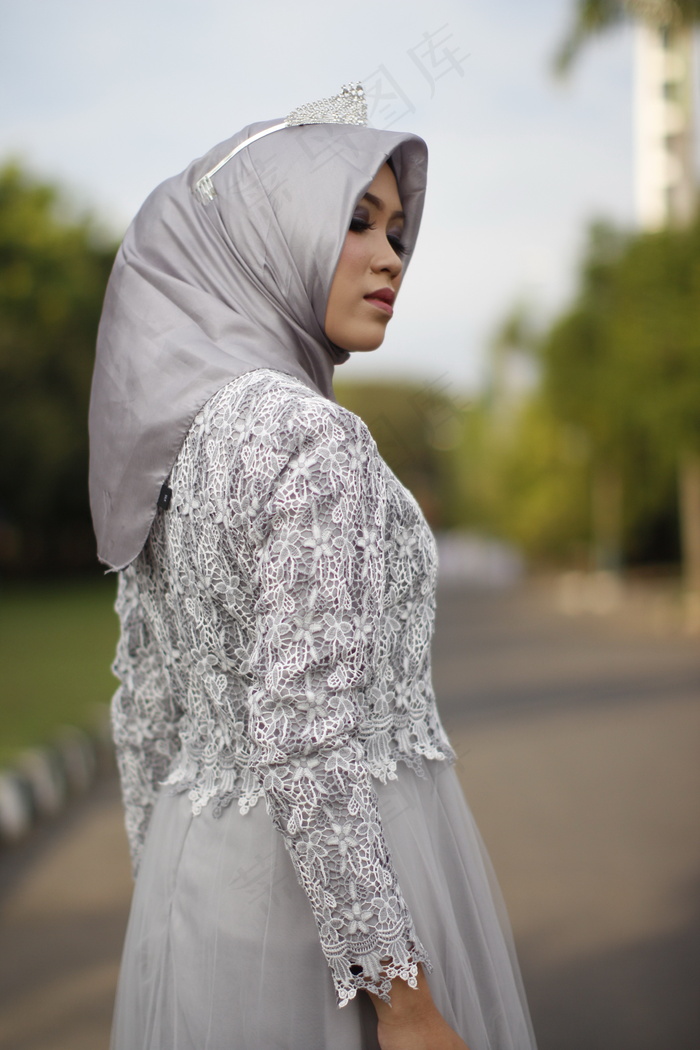 亚洲户外美女图片