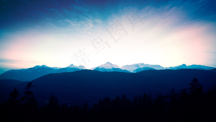 蓝天青山 