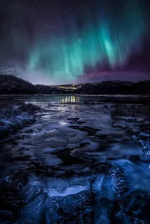 绿色极光壁纸图片