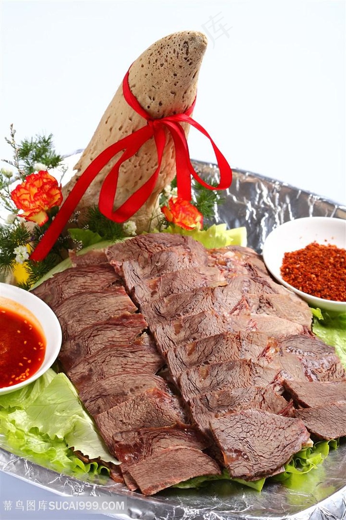 牛气冲天卤牛肉中华美食摄影图