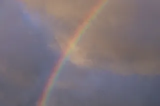雨后天空彩虹图片