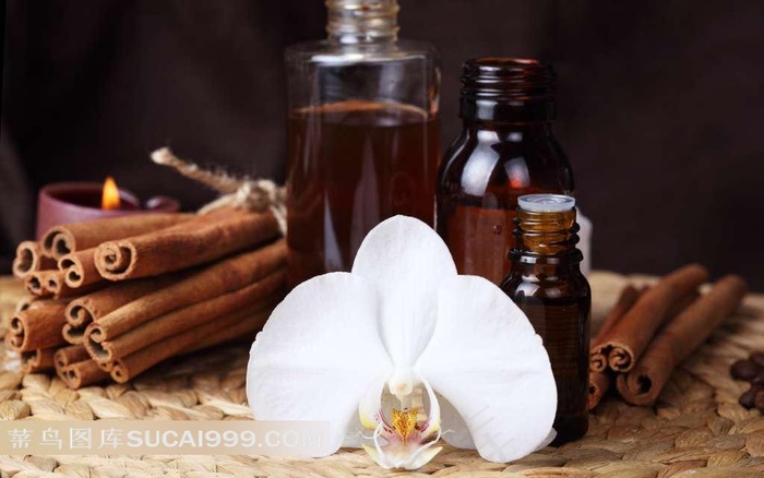 花朵桂皮与精油
