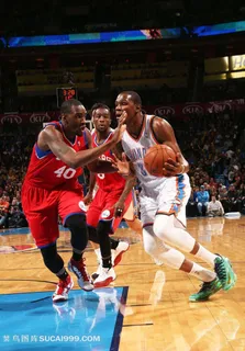 单手运球突破的杜兰特