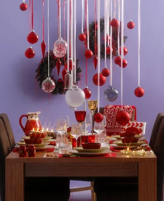 圣诞节厨房装饰红色圣诞球餐桌室内场景(20)