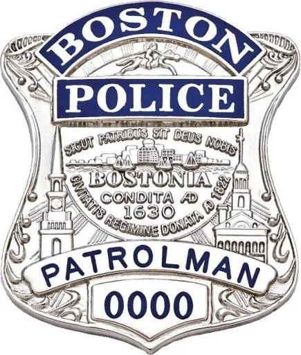 警徽 PNG免抠(649x763)