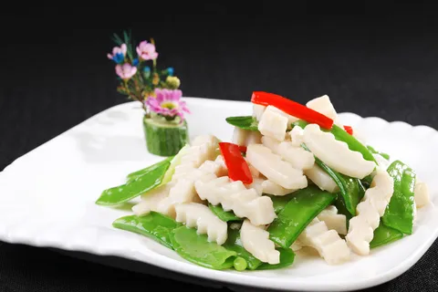 R01406荷兰豆炒鱼糕 (1)