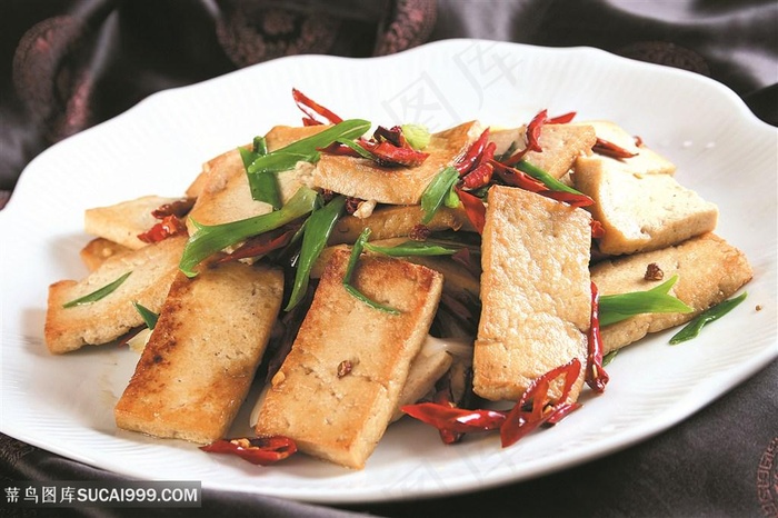 中华美食 农家菜烧豆腐 高清图片