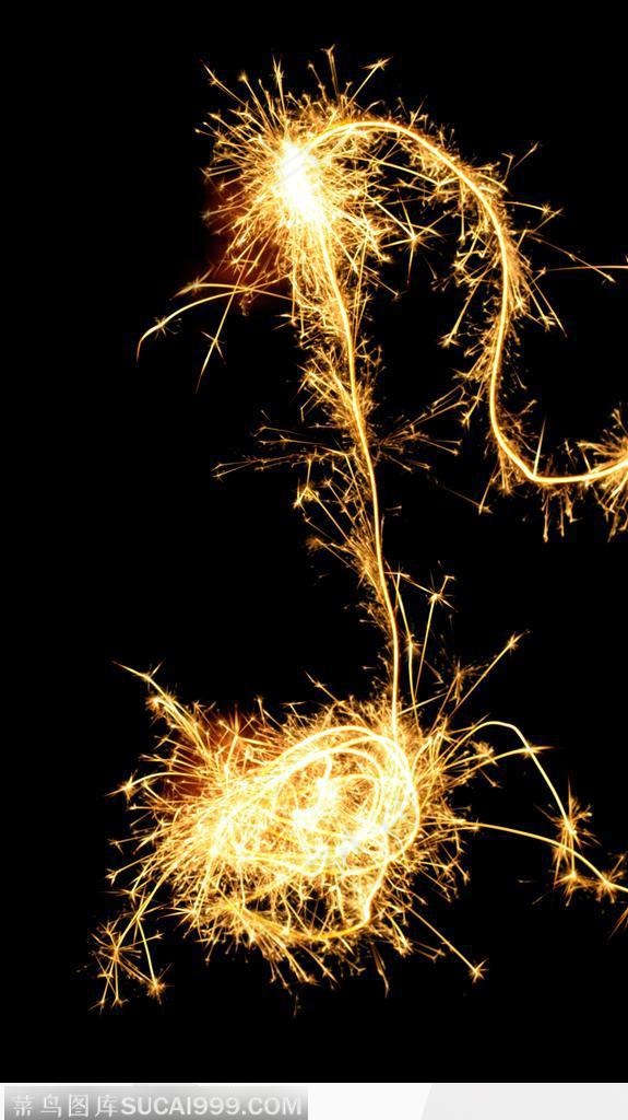 夜空中燃放的音乐符号烟花