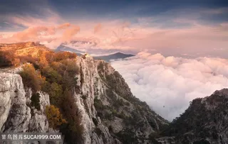 唯美的山顶景色鸟瞰高清图