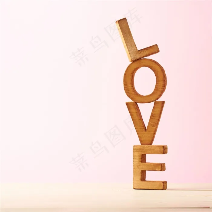 love艺术字设计高清图