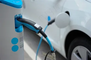 太阳能供给的汽车动力能源