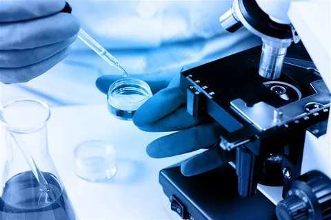 严谨做实验的科学家 严谨做实验的科学家