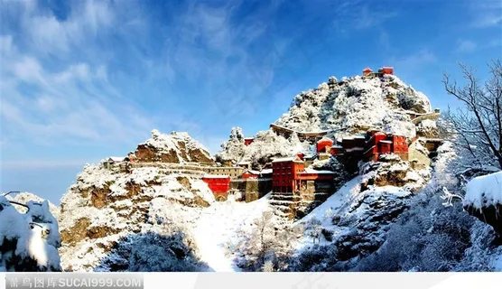 武当山天柱峰银装素裹图片