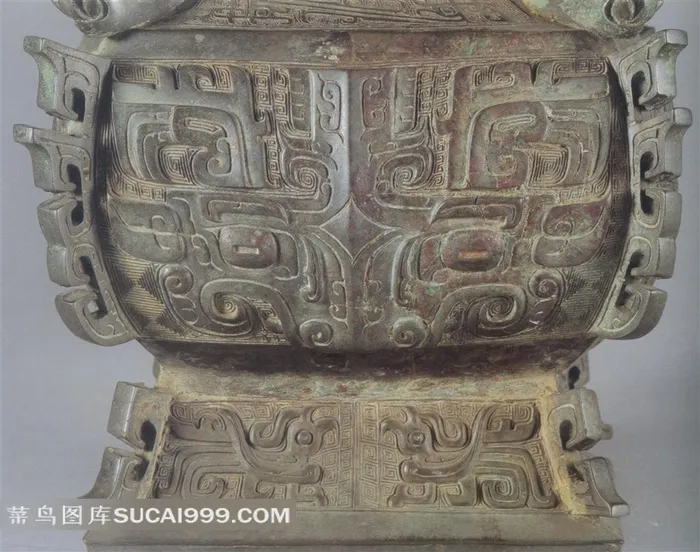 古代青铜罐子局部图案特写