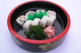  金枪鱼沙拉蟹棒卷