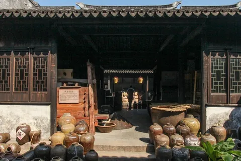 苏州周庄古镇钱梨木酒坊 苏州周庄古镇钱梨木酒坊