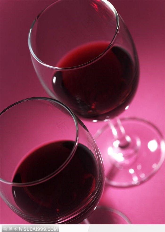 清凉饮品-俯视下的葡萄酒