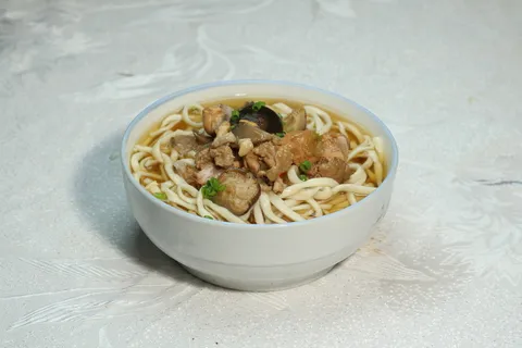 香菇鸡块面