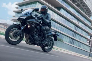 骑摩托车图片下载