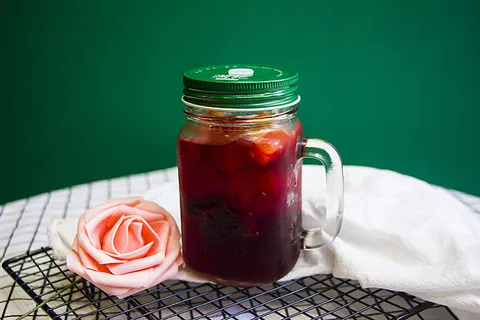 奶茶店水果茶饮品特饮高清图玫瑰红茶