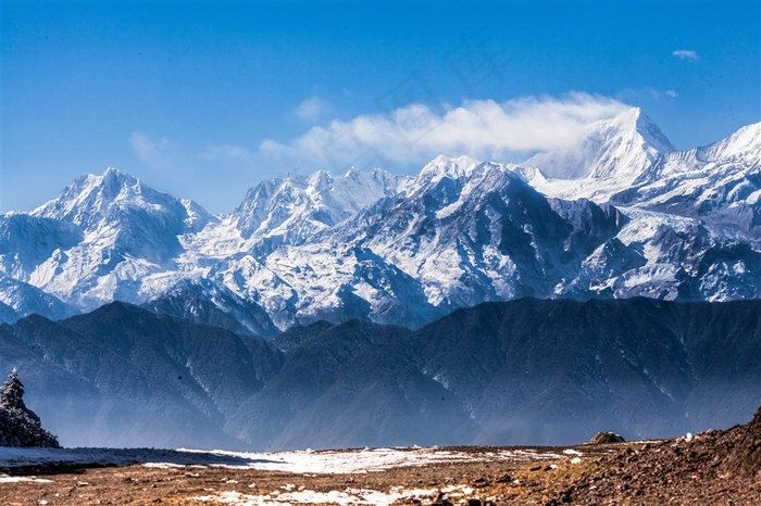 连绵不断的雪山