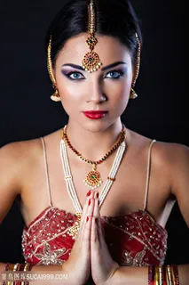 钻石文胸印度美女图片