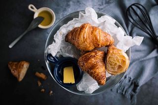 蛋糕店小蛋糕慕斯美食甜品图片