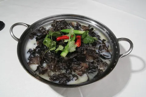 19浓汤浸野生黑木耳-雅香苑