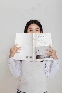 清新唯美可爱的女孩摄影图片