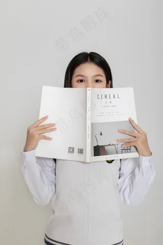 清新唯美可爱的女孩摄影图片