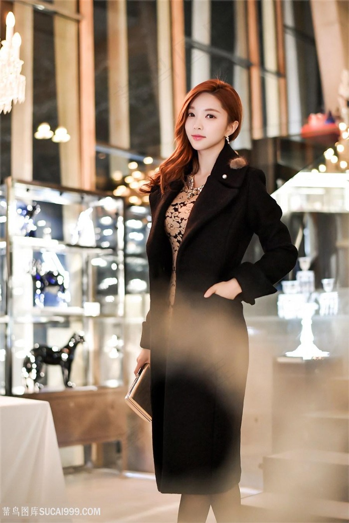 穿着大衣的韩国气质美女朴秀妍图片