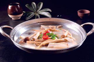 干锅美食焖锅湘菜麻辣香辣纸锅干锅鲜菌